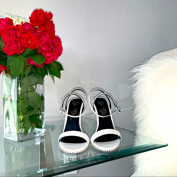 🛍SALE 🛍Fashion Nova White Studded Sandal Heel - Picture 2 of 13